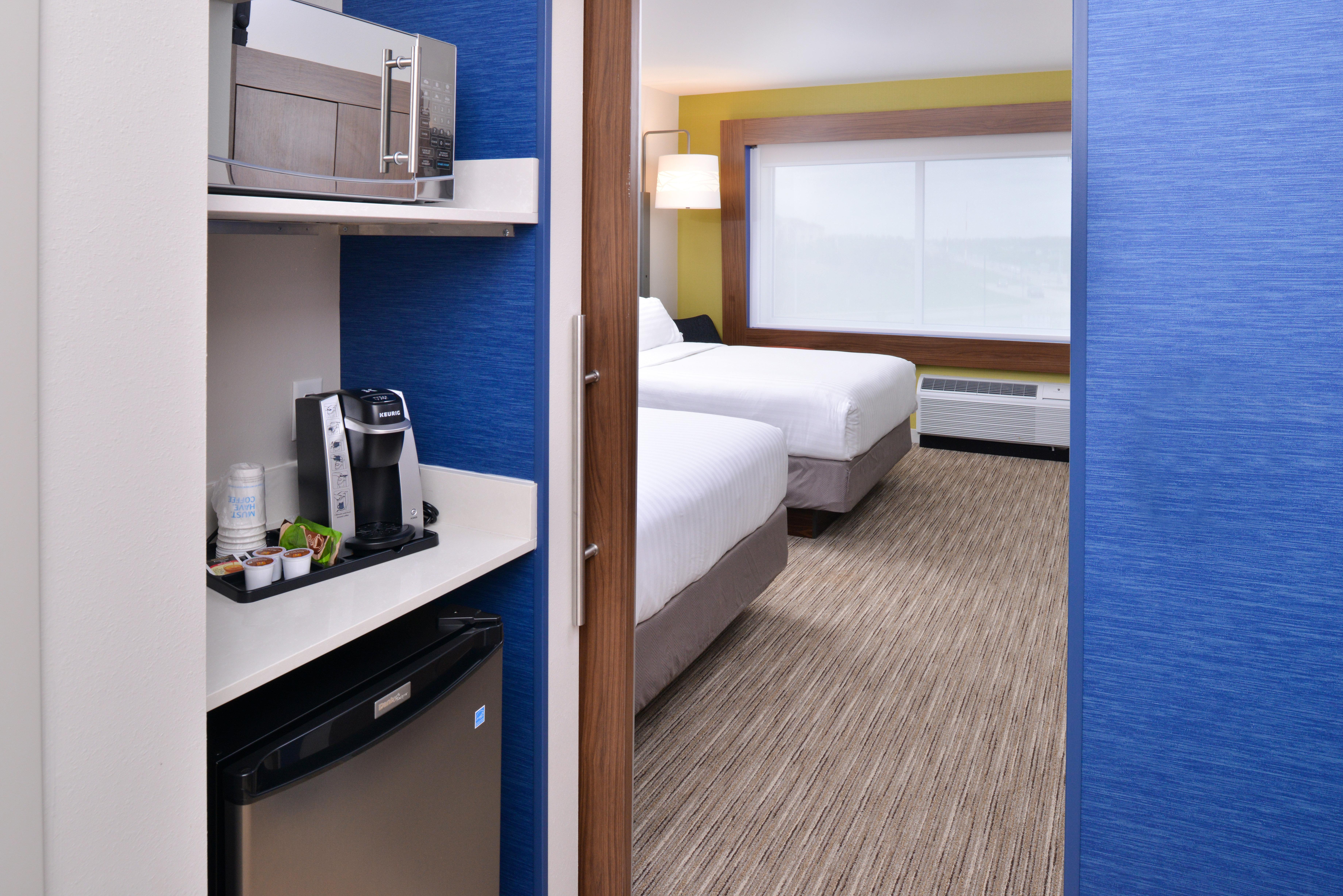 Holiday Inn Express & Suites Madison By Ihg Exteriér fotografie