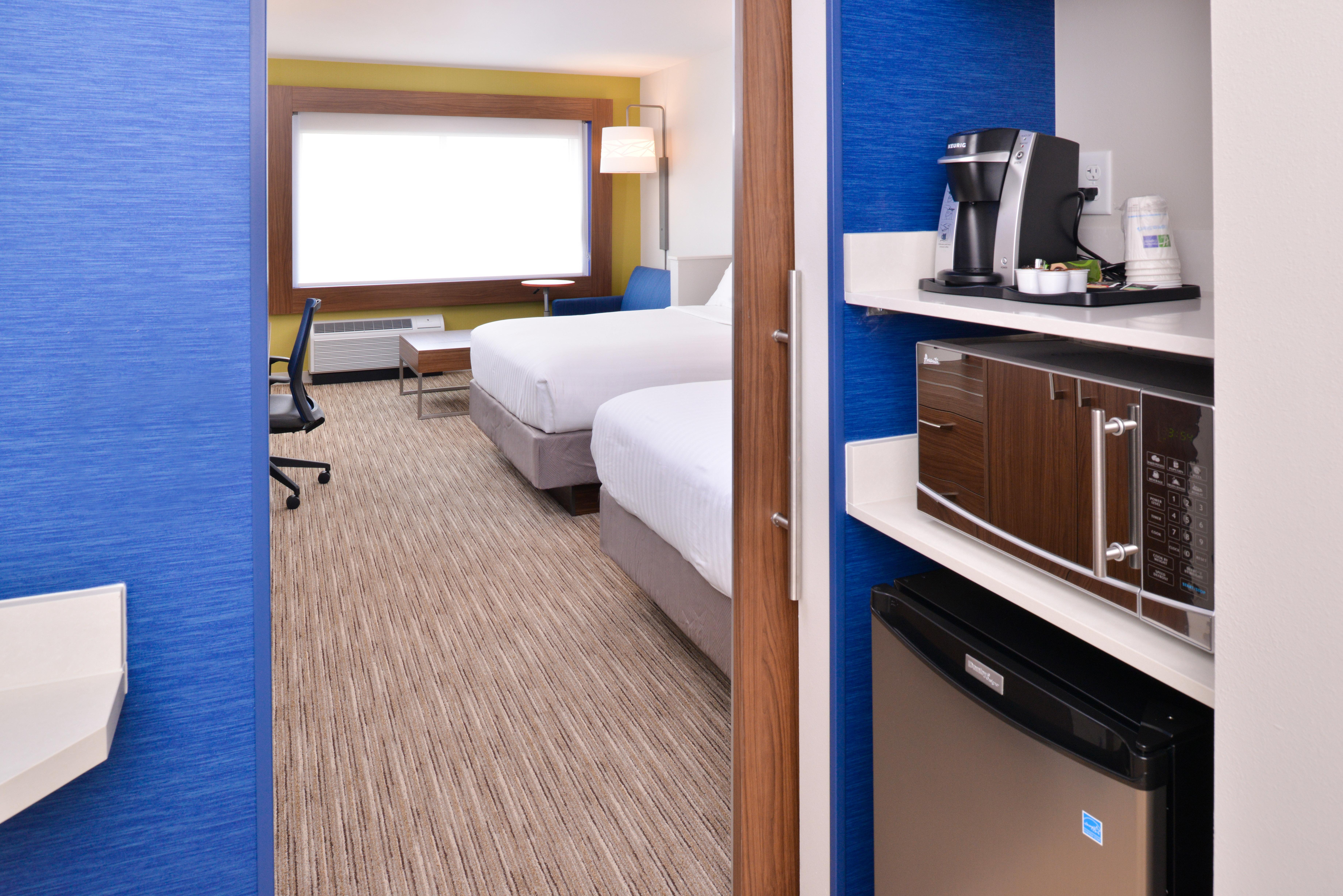 Holiday Inn Express & Suites Madison By Ihg Exteriér fotografie