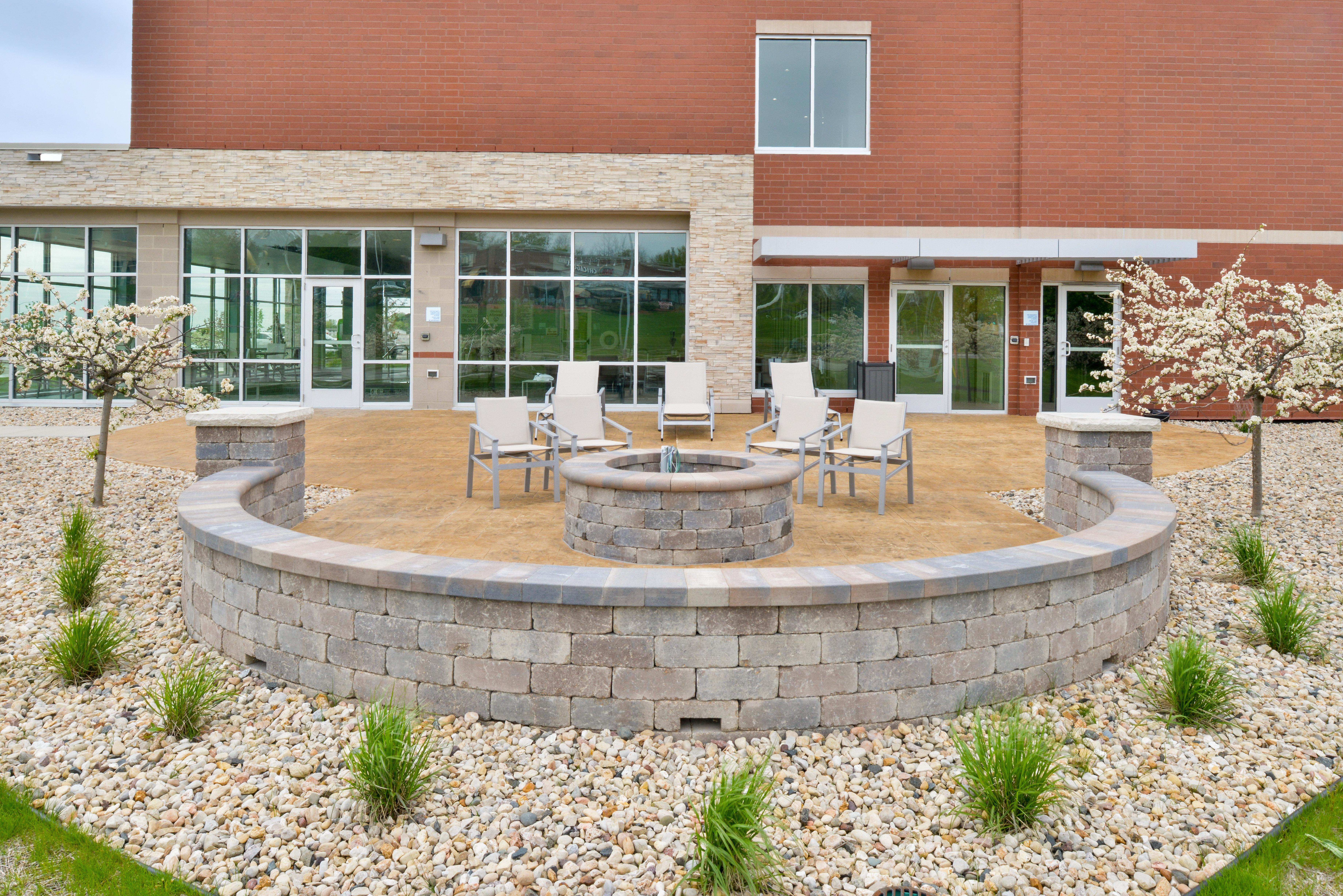Holiday Inn Express & Suites Madison By Ihg Exteriér fotografie